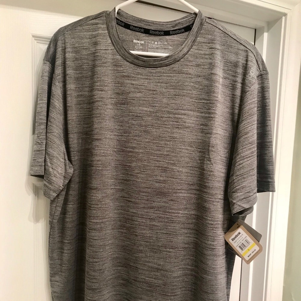 Men’s gray Large Reebok sport shirt NWT